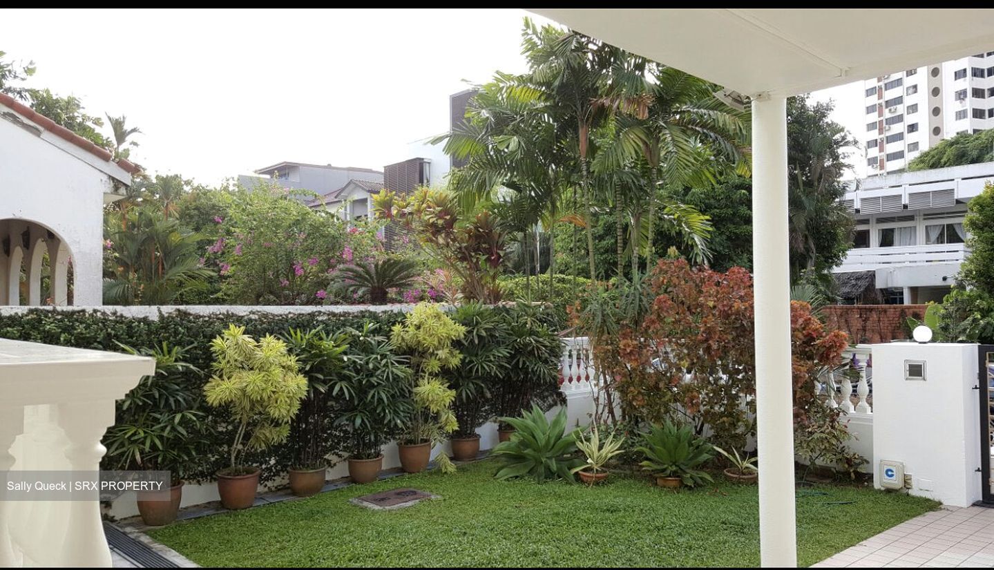 Duke's Road (D10), Semi-Detached #445588351